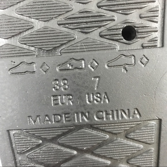 LAST ONE! Fuzzy Fur Feather Slides Sandal slippers - Picture 6 of 6